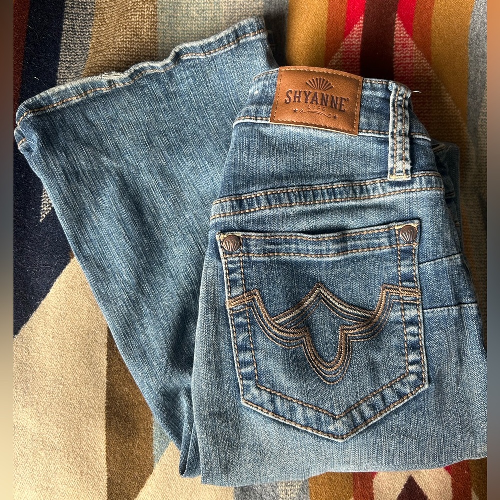 Shyanne Light Wash Tidal Riding Jeans
